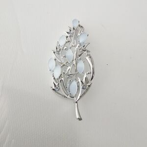 vintage silver-tone floral brooch blue lucite marquises aqua blue Chaton Stones